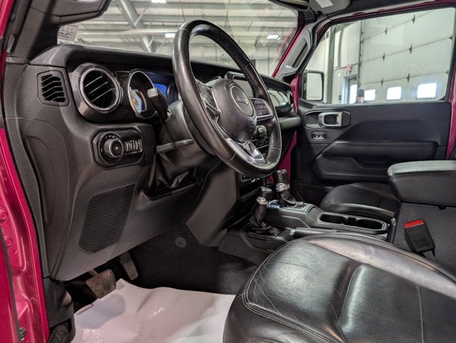 2022 Jeep Wrangler Unlimited Sahara Altitude Package 4x4 Heated Leather Hard Top