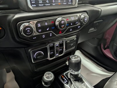 2022 Jeep Wrangler Unlimited Sahara Altitude Package 4x4 Heated Leather Hard Top