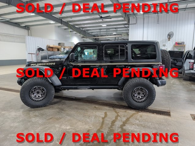 2020 Jeep Wrangler Rubicon 3.6L V6 8.4 Radio & Premium Audio Group Black Clearcoat