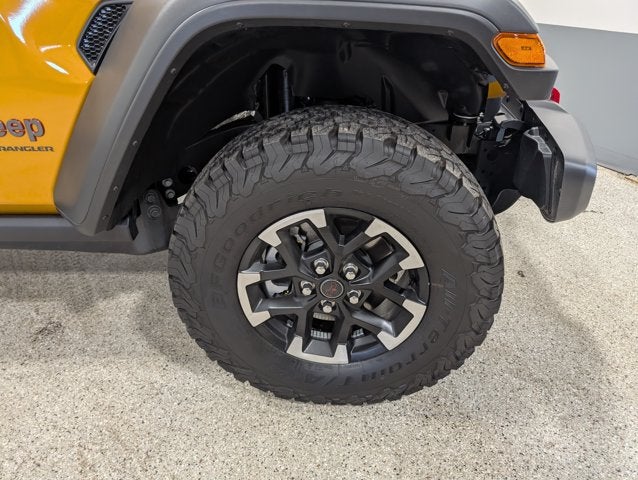 2026 Jeep Wrangler Rubicon 3.6L V6 Technology Group Convenience Group Goldilocks