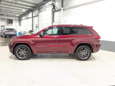 2021 Jeep Grand Cherokee 80th Anniversary Panoramic Roof 80th Anniv Pkg Tow Group IV Premium Lighting