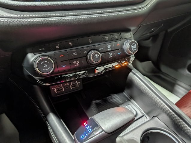 2024 Dodge Durango SRT Hellcat Plus 6.2L Supercharged V8 Plus Package Black Package White Knuckle