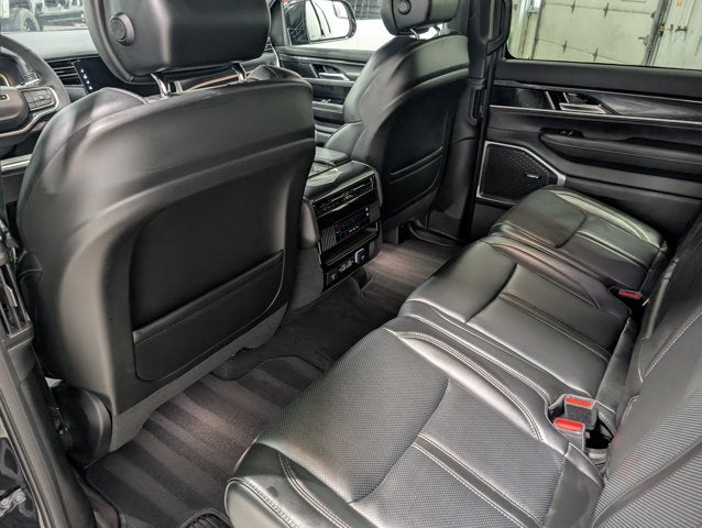 2022 Jeep Wagoneer Series I 4x4 Luxury 8-Passenger Towing Tech Leather