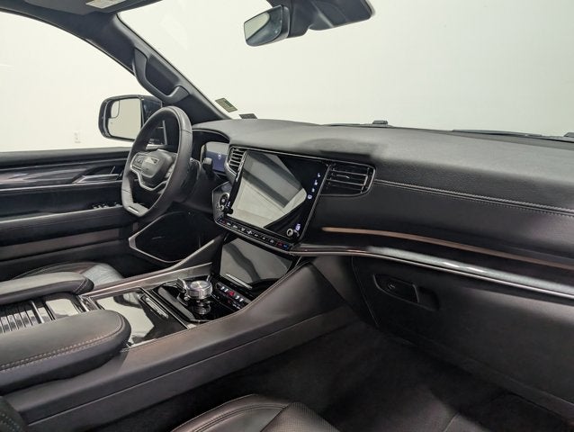 2022 Jeep Wagoneer Series I 4x4 Luxury 8-Passenger Towing Tech Leather