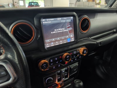 2021 Jeep Gladiator Mojave 3.6L V6 Active Safety & Cold Weather Groups Billet Silver