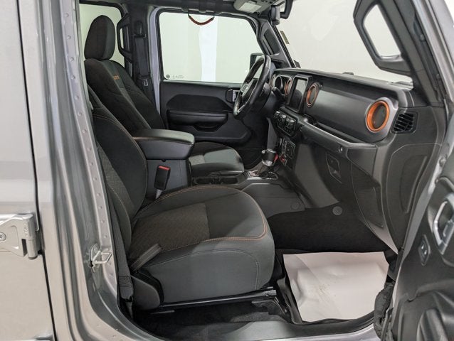 2021 Jeep Gladiator Mojave 3.6L V6 Active Safety & Cold Weather Groups Billet Silver