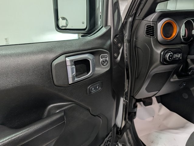 2022 Jeep Gladiator Mojave 4x4 Cold Weather Group Trailer Tow Pkg Black Hard Top