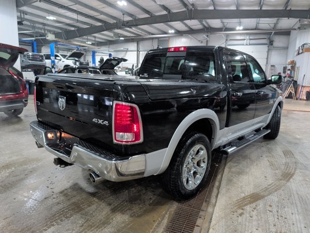 2017 RAM 1500 Laramie HEMI Laramie RamBox Bed Utility Remote Start Leather Heated Seats