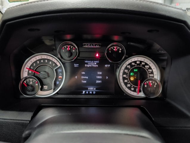 2017 RAM 1500 Laramie HEMI Laramie RamBox Bed Utility Remote Start Leather Heated Seats