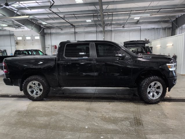 2021 RAM 1500 Big Horn 5.7L V8 eTorque Night Edition Diamond Black Crystal