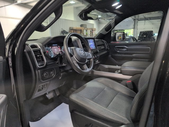 2021 RAM 1500 Big Horn 5.7L V8 eTorque Night Edition Diamond Black Crystal