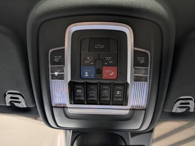 2021 RAM 1500 Limited EcoDiesel Night Edition 22" Black Pano Level 1