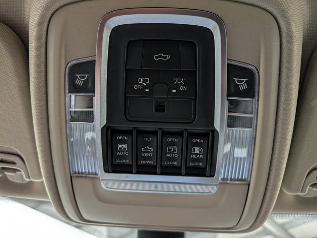 2019 RAM 1500 Laramie HEMI 4x4 Sunroof Leather Trailer Brake Pkg