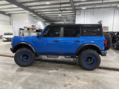 2023 Ford Bronco Big Bend 2.3L EcoBoost Mid Package Velocity Blue Metallic