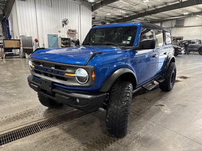 2023 Ford Bronco Big Bend 2.3L EcoBoost Mid Package Velocity Blue Metallic
