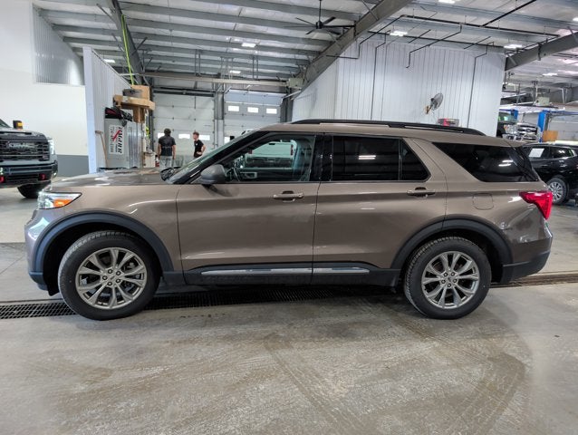 2021 Ford Explorer XLT 2.3L EcoBoost 4WD Equipment Group 202A Stone Gray Metallic
