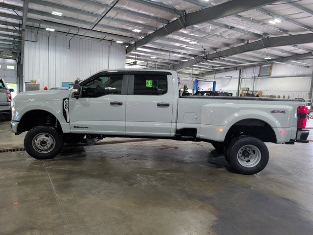 2025 Ford F-350 Super Duty XL Power Stroke DRW 4x4 Tow Package 48 Gallon Tank