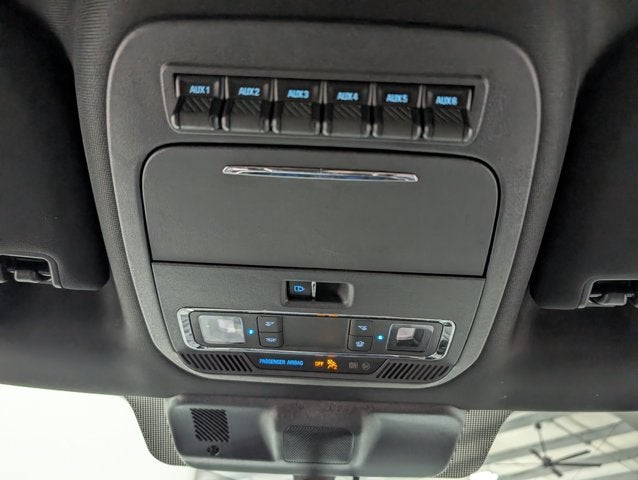 2022 Ford F-150 Raptor Equipment Group 801A 3.5L EcoBoost High Output Raptor Carbon Fiber Package Oxford White