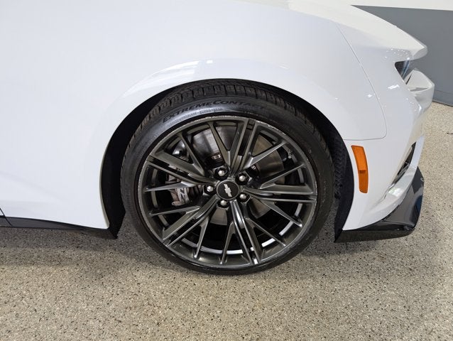 2018 Chevrolet Camaro ZL1 Supercharged Carbon Fiber Recaros Brembos