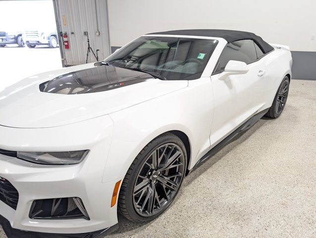 2018 Chevrolet Camaro ZL1 Supercharged Carbon Fiber Recaros Brembos