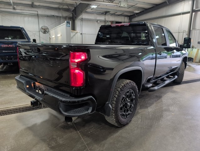 2024 Chevrolet Silverado 2500HD LT Crew Cab 4WD 6.6L Duramax Turbo-Diesel Allison Z71 Midnight Edition