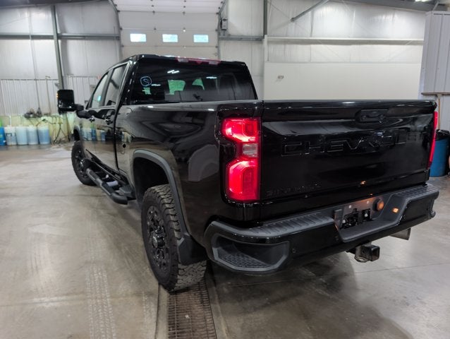 2024 Chevrolet Silverado 2500HD LT Crew Cab 4WD 6.6L Duramax Turbo-Diesel Allison Z71 Midnight Edition