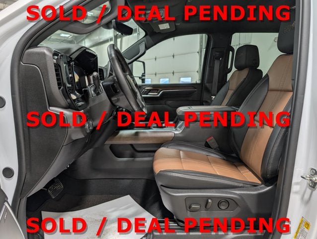 2025 Chevrolet Silverado 2500HD High Country Duramax Pearl White 5th Prep Z71