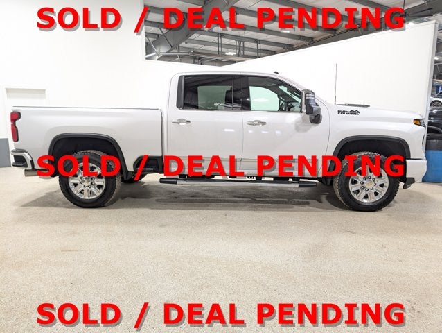 2025 Chevrolet Silverado 2500HD High Country Duramax Pearl White 5th Prep Z71