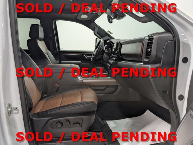 2025 Chevrolet Silverado 2500HD High Country Duramax Pearl White 5th Prep Z71