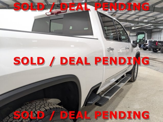 2025 Chevrolet Silverado 2500HD High Country Duramax Pearl White 5th Prep Z71