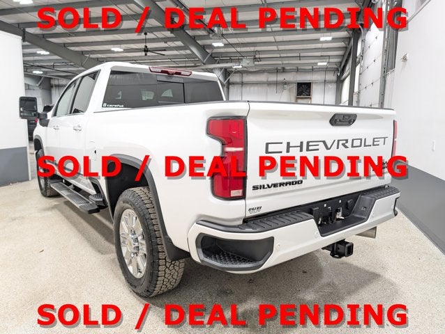 2025 Chevrolet Silverado 2500HD High Country Duramax Pearl White 5th Prep Z71