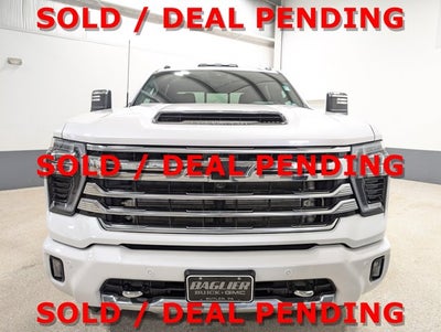 2025 Chevrolet Silverado 2500HD High Country Duramax Pearl White 5th Prep Z71