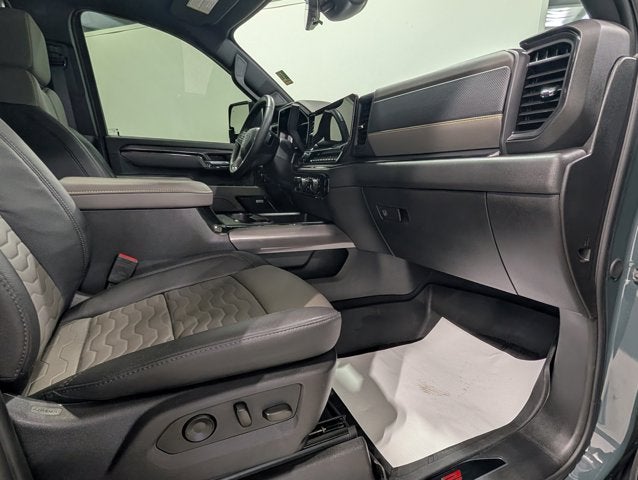 2025 Chevrolet Silverado 2500HD ZR2 Duramax Technology Pkg Sunroof 5th Wheel Prep Power Steps