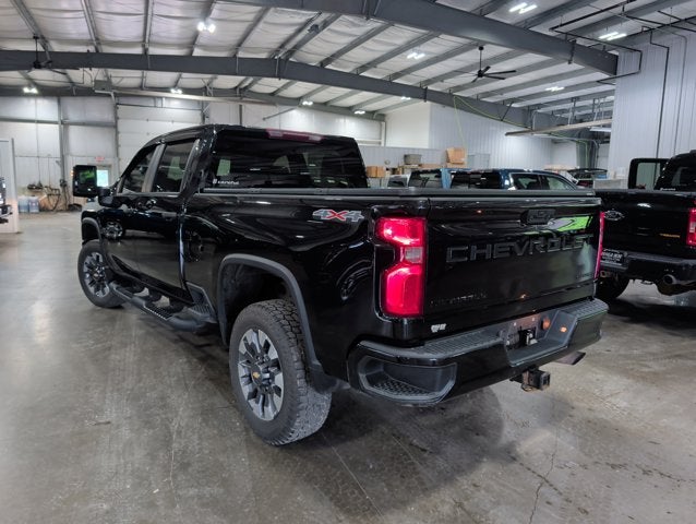 2021 Chevrolet Silverado 2500HD Custom 6.6L V8 Gas 4WD Tow Package All Terrain Tires