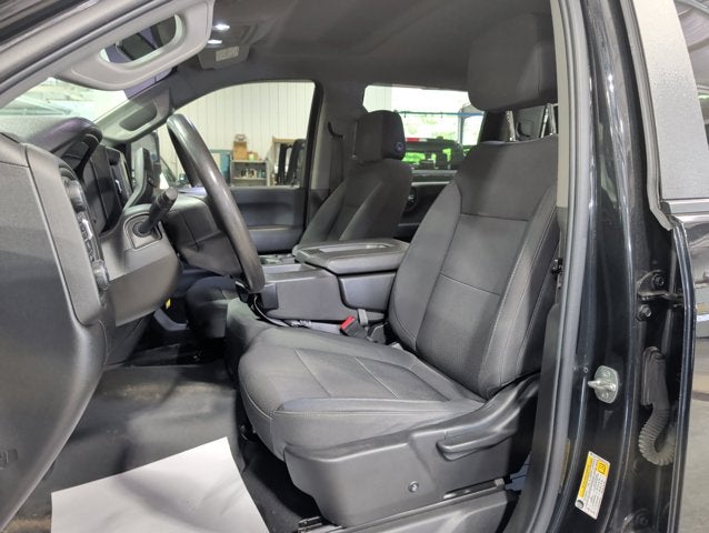 2021 Chevrolet Silverado 2500HD Custom 6.6L V8 Gas 4WD Tow Package All Terrain Tires