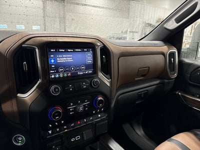 2022 Chevrolet Silverado 3500HD High Country 6.6L Turbo Diesel High Country Deluxe Silver Ice Metallic