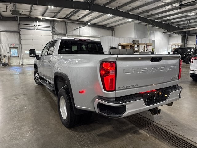 2022 Chevrolet Silverado 3500HD High Country 6.6L Turbo Diesel High Country Deluxe Silver Ice Metallic