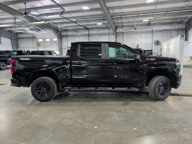 2020 Chevrolet Silverado 1500 LT Trail Boss Midnight Edition Crew Cab 4WD 6.2L EcoTec3 V8