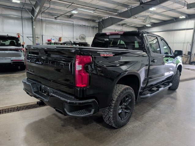 2020 Chevrolet Silverado 1500 LT Trail Boss Midnight Edition Crew Cab 4WD 6.2L EcoTec3 V8