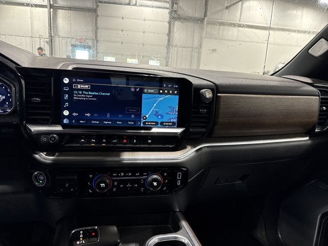 2022 Chevrolet Silverado 1500 High Country 6.2L EcoTec3 V8 High Country Premium Package Black