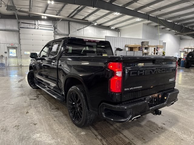 2022 Chevrolet Silverado 1500 High Country 6.2L EcoTec3 V8 High Country Premium Package Black