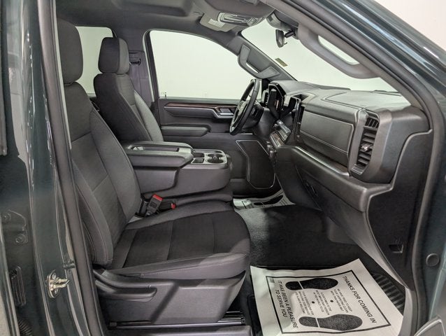 2025 Chevrolet Silverado 1500 LT Crew Cab Short Bed 5.3L V8 Cypress Grey