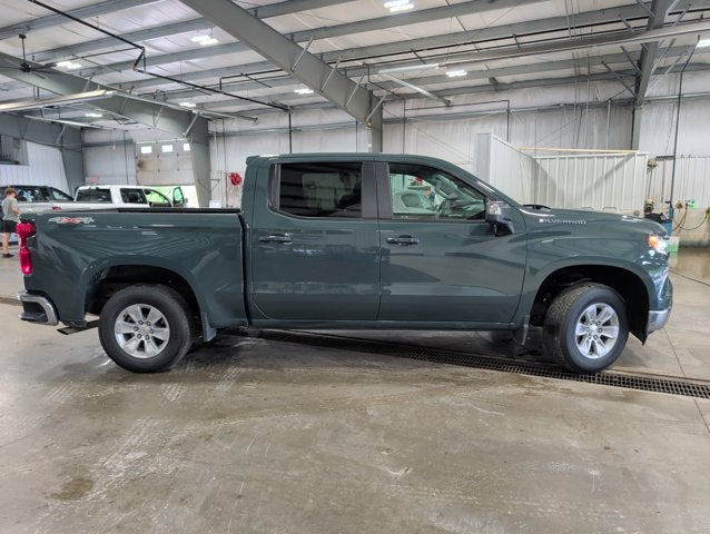 2025 Chevrolet Silverado 1500 LT 5.3 V8 Crew Short Bed Cypress Green