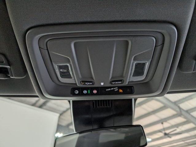 2025 Chevrolet Silverado 1500 LT Crew Cab Short Bed 5.3L V8 Cypress Grey
