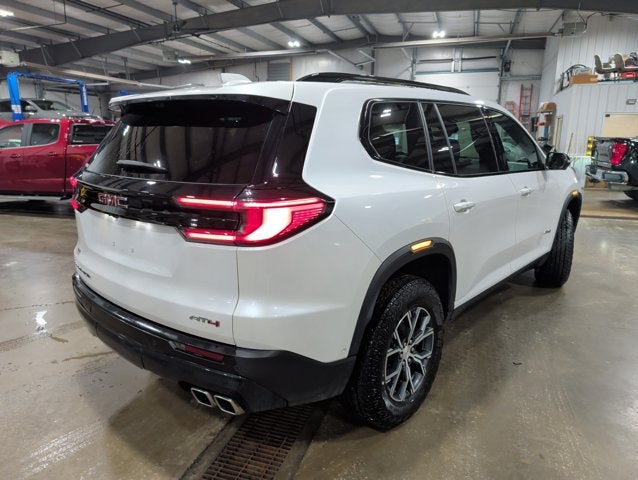 2024 GMC Acadia AWD AT4