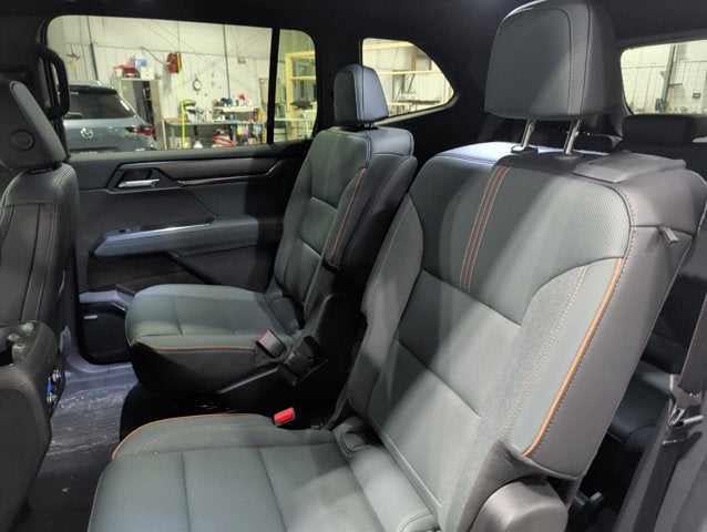 2024 GMC Acadia AWD AT4