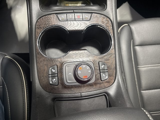 2022 GMC Acadia Denali 3.6L V6 GMC Pro Grade Package White Frost Tricoat