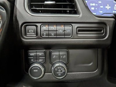 2022 GMC Yukon SLT Premium 5.3L V8 Panoramic Roof 22" Black Wheels Luxury Package