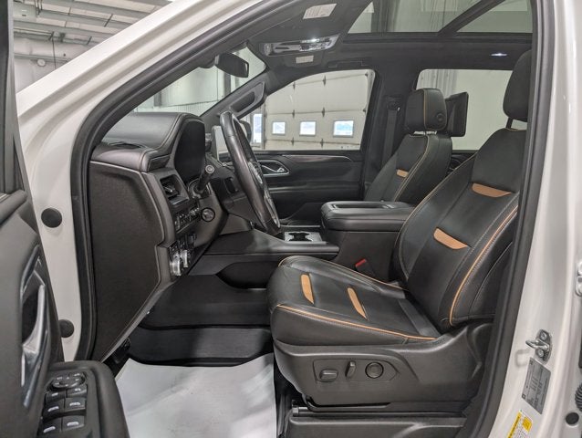 2021 GMC Yukon AT4 Premium Plus Package Panoramic Roof Power Steps Trailer Tech