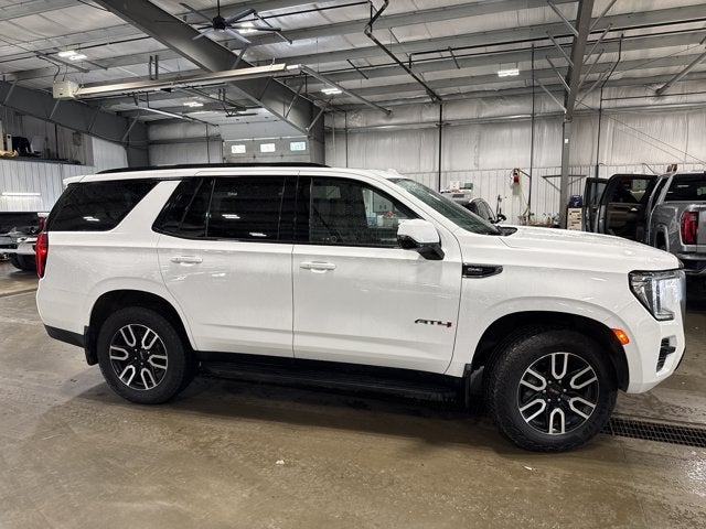 2024 GMC Yukon AT4 6.2L V8 Technology Package Max Trailering Package